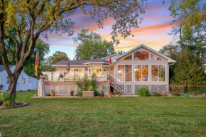Lakefront Family Retreat